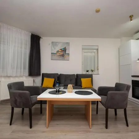 Apartamento Tomi Trogir