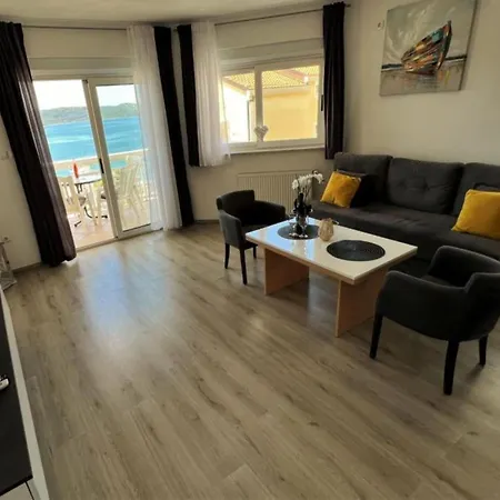 Apartamento Tomi Trogir