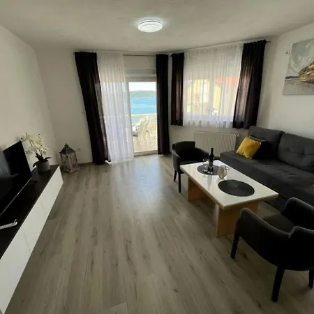 Tomi Apartamento *